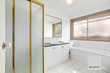 Property photo of 2 Alawa Court Keilor Downs VIC 3038