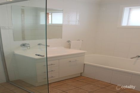 Property photo of 2 Willman Place South Bathurst NSW 2795