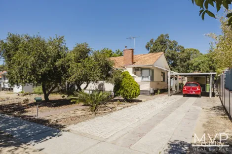 Property photo of 377 South Street Hilton WA 6163