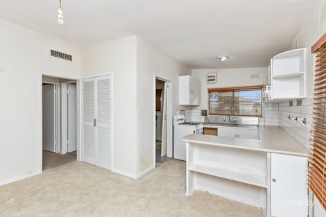 Property photo of 12 Manoora Avenue Mount Austin NSW 2650