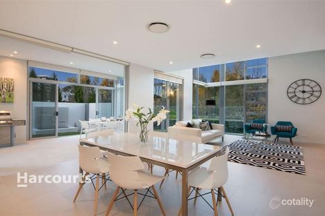 Property photo of 4 The Pointe Bella Vista NSW 2153
