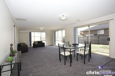 Property photo of 98 Bemersyde Drive Berwick VIC 3806