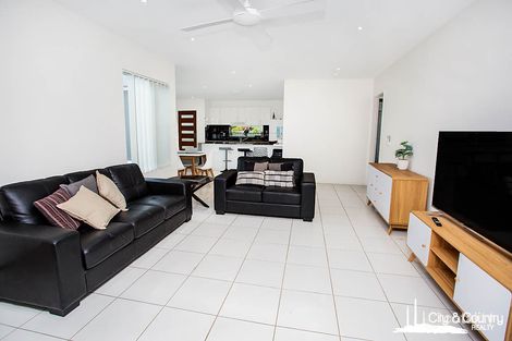 Property photo of 2/1A King Street The Gap QLD 4825