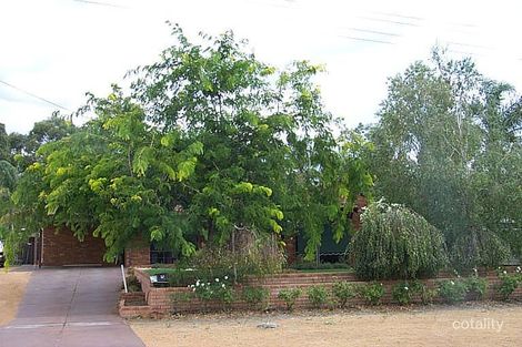 12 Lourdes St, Lesmurdie, WA 6076