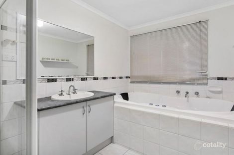 Property photo of 48 Player Drive Narre Warren VIC 3805