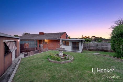 Property photo of 11 Village Drive Hampton Park VIC 3976