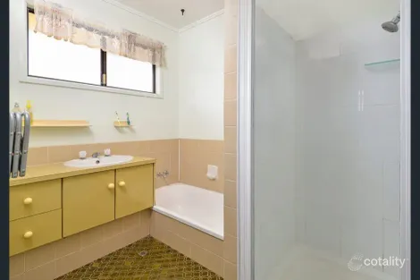 Property photo of 8 Plateau Parade Bray Park QLD 4500