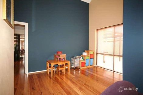 Property photo of 7 Granville Grove Noranda WA 6062