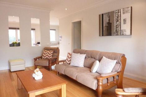 Property photo of 2/25 Quarry Road Mitcham VIC 3132