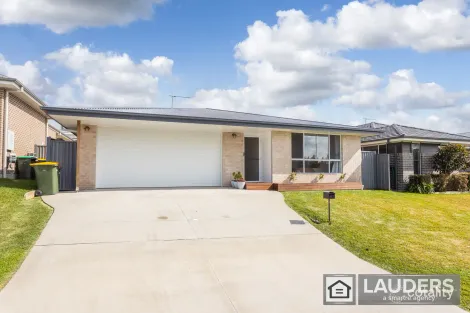 Property photo of 12 Marra Drive Old Bar NSW 2430