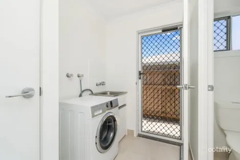 Property photo of 47 Girraween Way Eli Waters QLD 4655