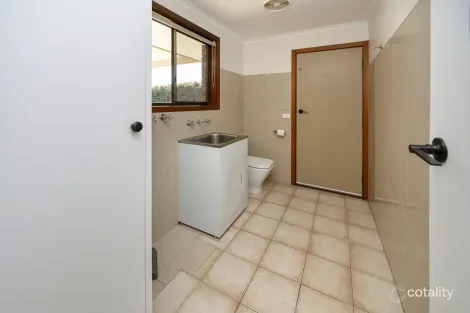 Property photo of 1 Hazel Court Swan Hill VIC 3585