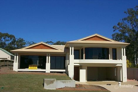 33 Shipyard Cct, Noosaville, QLD 4566