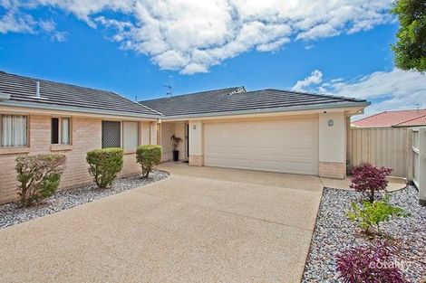 Property photo of 2/10 Magnolia Crescent Banora Point NSW 2486