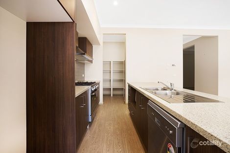 Property photo of 9 Brighton Bay View Point Cook VIC 3030