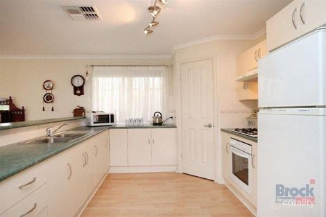 Property photo of 17 Caroline Close Sheidow Park SA 5158