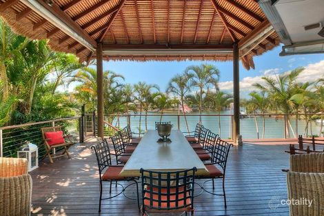 Property photo of 7 Chantilly Close Benowa QLD 4217