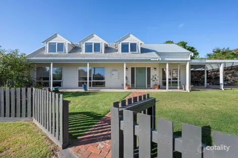 42a Albert St, Port Fairy, VIC 3284