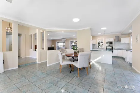 Property photo of 25 Deborah Avenue Benowa QLD 4217