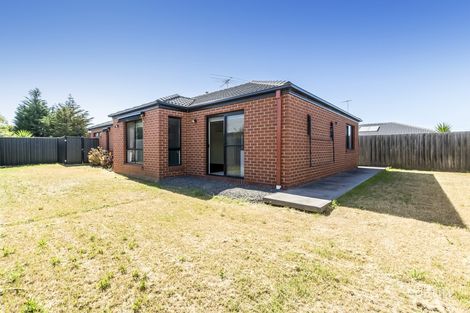 Property photo of 5 Emile Place Grovedale VIC 3216
