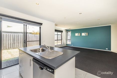 Property photo of 5 Emile Place Grovedale VIC 3216