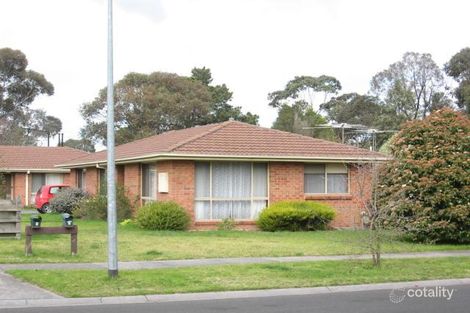 1/31 Ambleside Cres, Berwick, VIC 3806