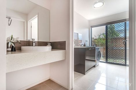 Property photo of 53 Turion Drive Mickleham VIC 3064