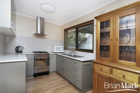 Property photo of 10 Swan Street Werribee VIC 3030