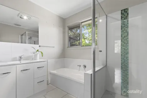 Property photo of 63 Burrendah Road Jindalee QLD 4074