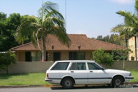 25 Poinciana Cres, Bundall, QLD 4217