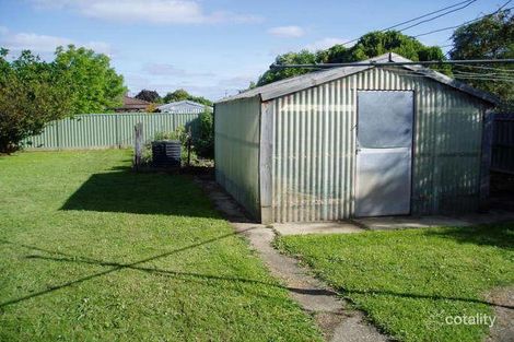 Property photo of 2 Yew Street Wendouree VIC 3355