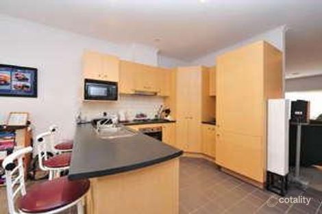 Property photo of 30 Balerno Circle Gowanbrae VIC 3043