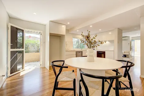 Property photo of 2/3 Hardie Street Neutral Bay NSW 2089