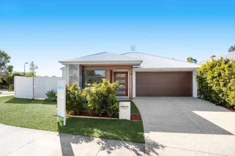 Property photo of 19 Koel Circuit Peregian Springs QLD 4573