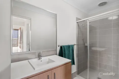 Property photo of 34 Finley Street Gleneagle QLD 4285