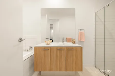 Property photo of 30/25 The Corso North Lakes QLD 4509