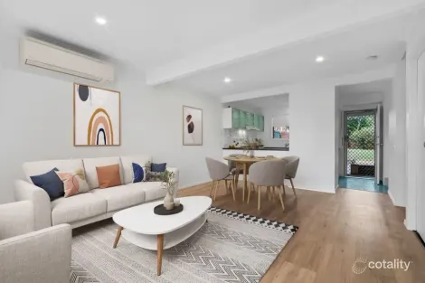 Property photo of 2/116 Meadowlands Road Carina QLD 4152