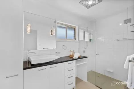 Property photo of 2/116 Meadowlands Road Carina QLD 4152