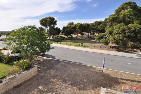 Property photo of 154 St Stephens Crescent Tapping WA 6065