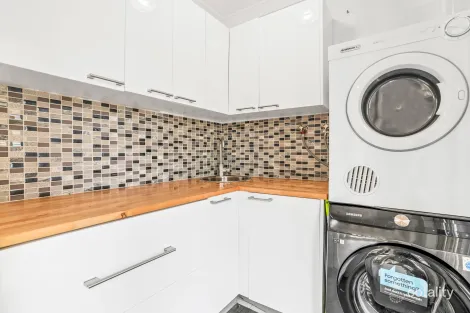 Property photo of 71 Mataitai Loop Cooloongup WA 6168