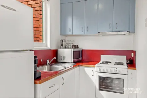 Property photo of 2/12 Dalkeith Court Sandy Bay TAS 7005