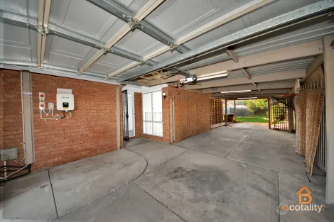 Property photo of 23 Seine Close Werribee VIC 3030