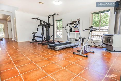 Property photo of 12 Paroo Avenue Roxburgh Park VIC 3064