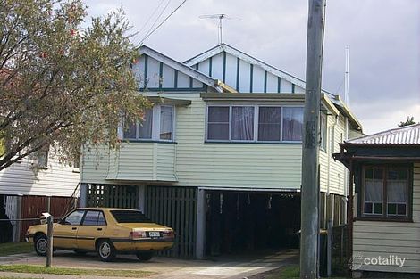 98 Nudgee Rd, Hamilton, QLD 4007