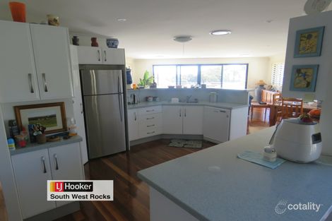 Property photo of 2 Salmon Circuit South West Rocks NSW 2431