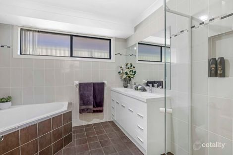 Property photo of 11 De Garis Close Middleton Grange NSW 2171