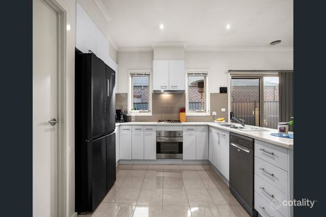 Property photo of 19 Gunther Way Wollert VIC 3750