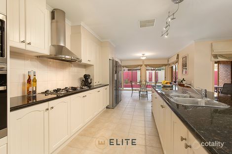 Property photo of 6 Avon Court Berwick VIC 3806