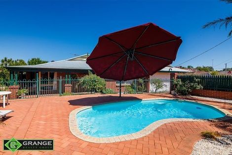 Property photo of 15 Allen Court Queens Park WA 6107