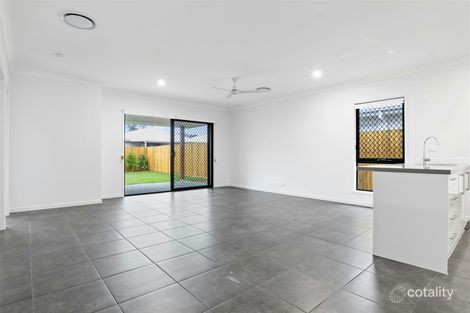 17 Darling Ct, Park Ridge, QLD 4125